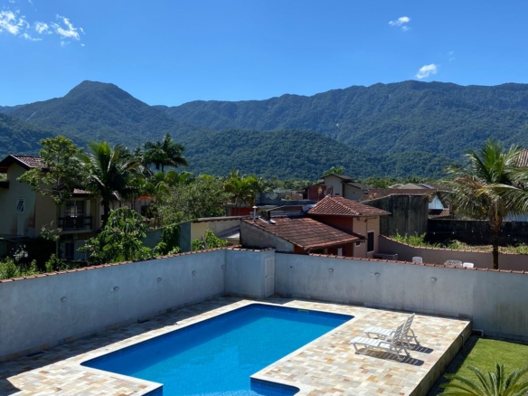 Casa a venda no Condomínio Mar Verde | 1.263 m² de Terreno | Vista Permanente para a Mata