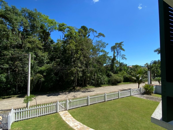Casa a venda no Condomínio Mar Verde | 1.263 m² de Terreno | Vista Permanente para a Mata