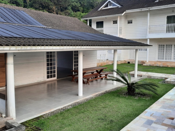 Casa a venda no Condomínio Mar Verde | 1.263 m² de Terreno | Vista Permanente para a Mata