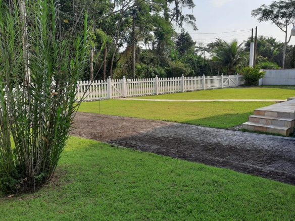 Casa a venda no Condomínio Mar Verde | 1.263 m² de Terreno | Vista Permanente para a Mata