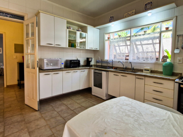 Casa a venda | 6 dormitórios | Praia de Barequeçaba