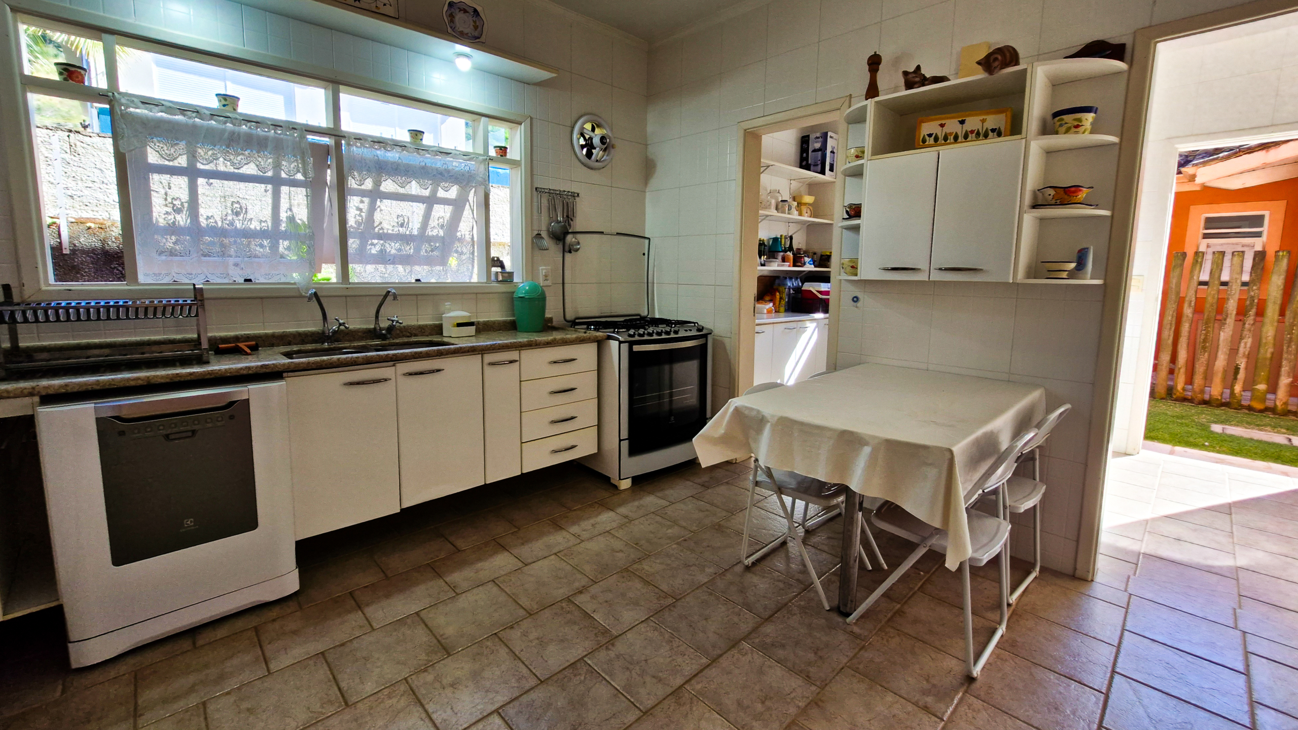 Casa a venda | 6 dormitórios | Praia de Barequeçaba