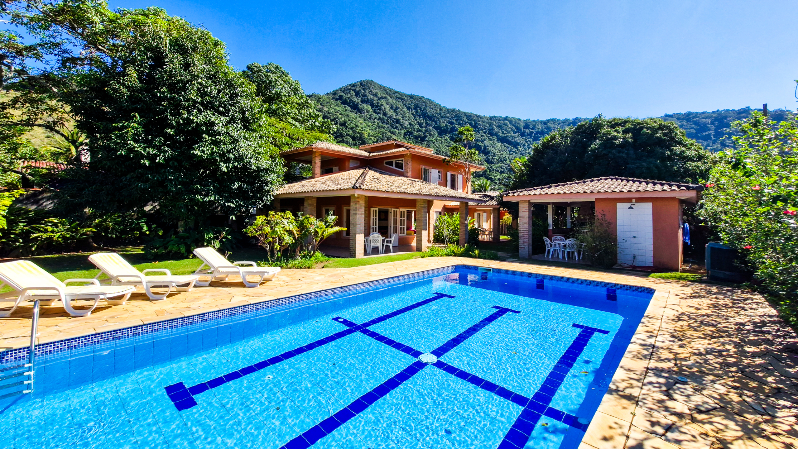 Casa a venda | 6 dormitórios | Praia de Barequeçaba