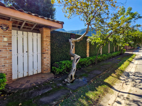 Casa a venda | 6 dormitórios | Praia de Barequeçaba