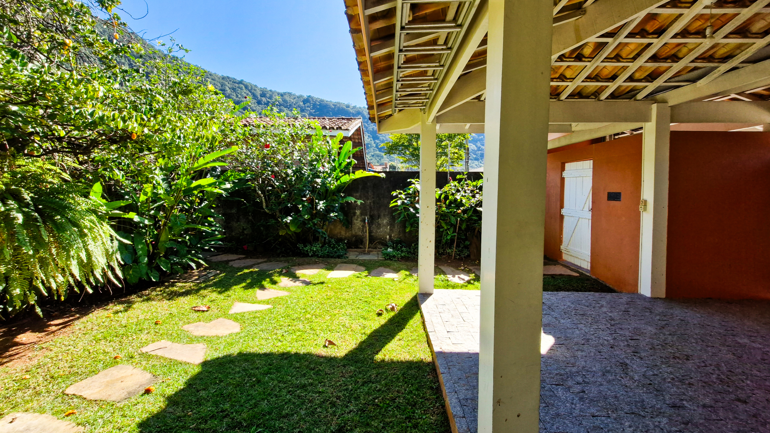 Casa a venda | 6 dormitórios | Praia de Barequeçaba