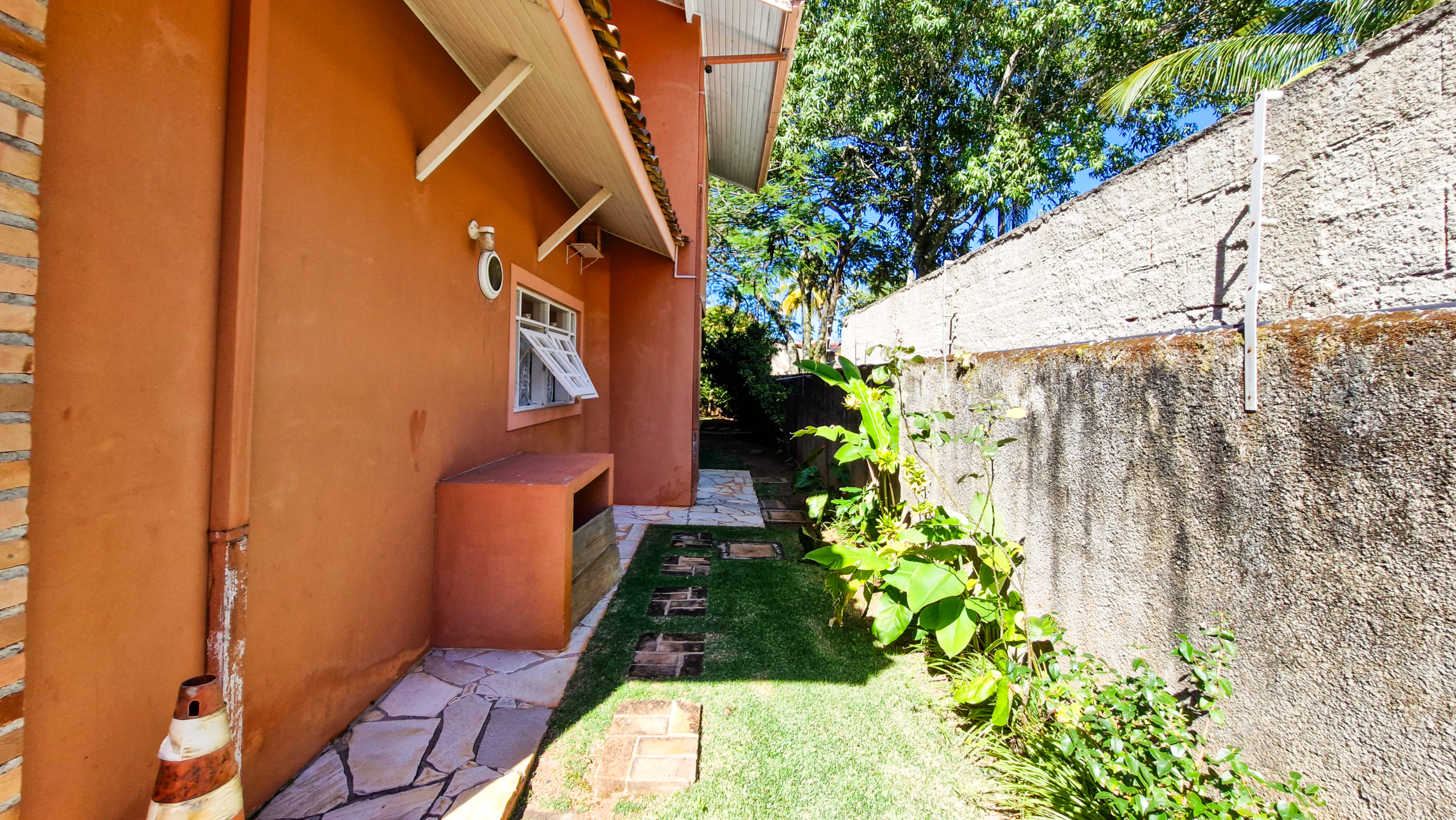 Casa a venda | 6 dormitórios | Praia de Barequeçaba