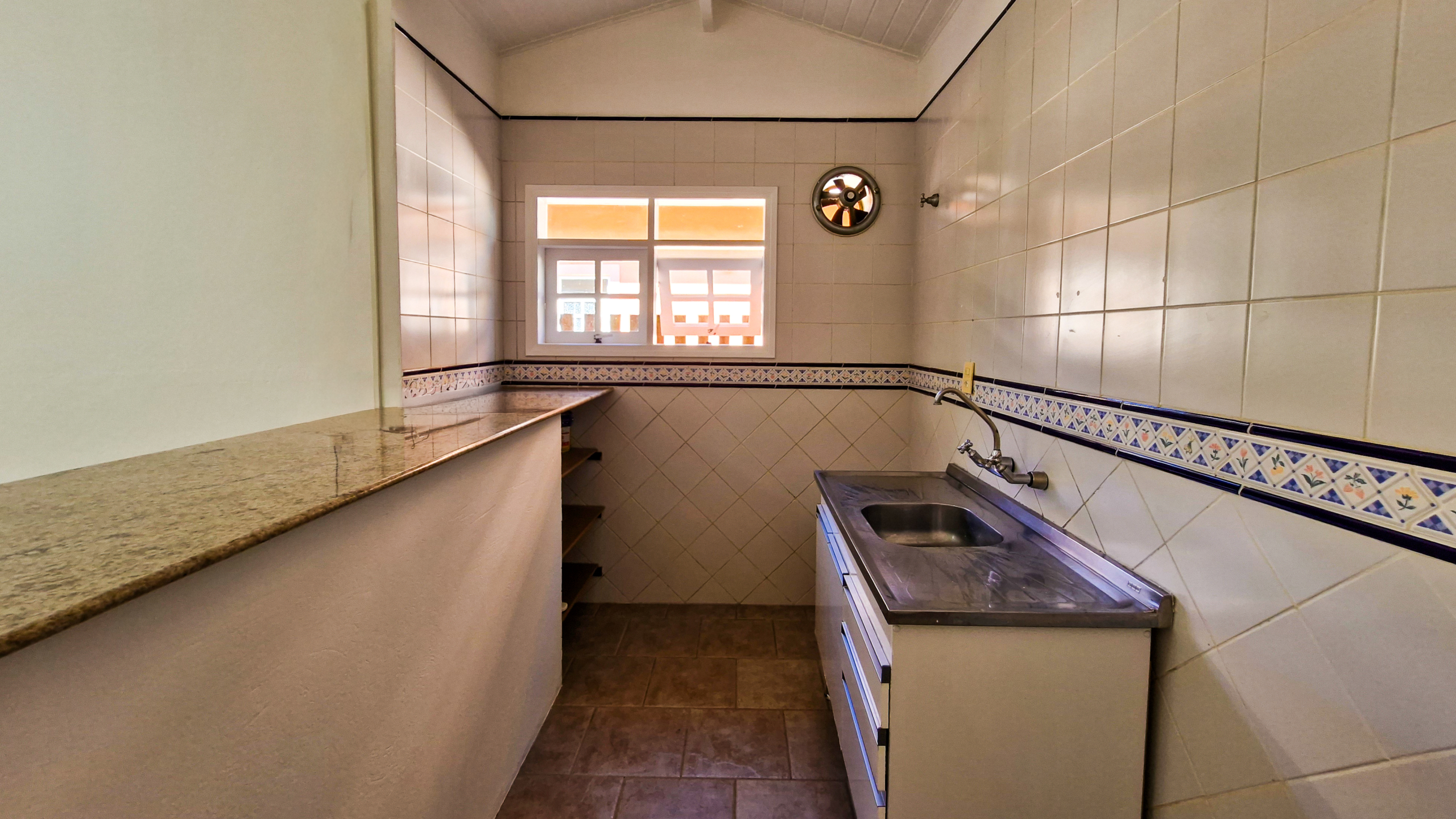 Casa a venda | 6 dormitórios | Praia de Barequeçaba