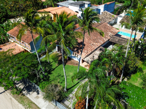 Casa a venda | 4 dormitórios | Praia de Barequeçaba