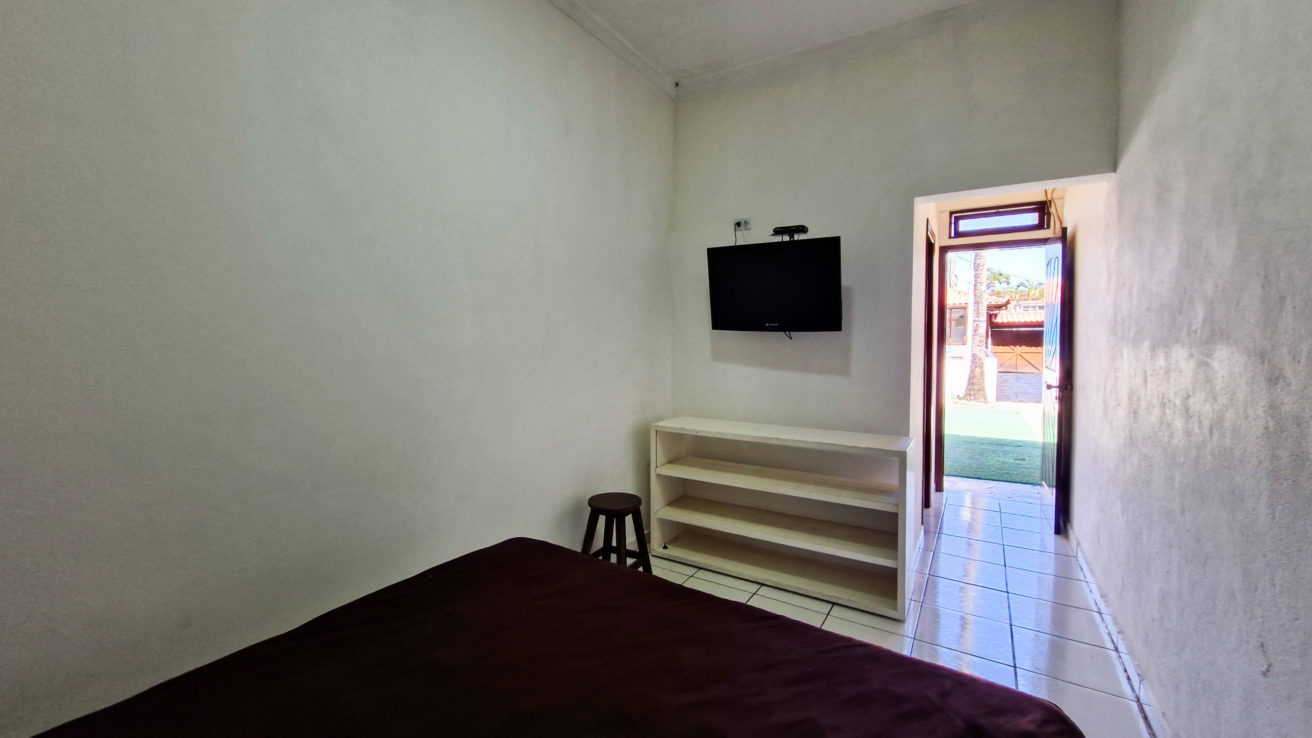 Casa a venda com 8 quartos | 415m² | Praia da Enseada
