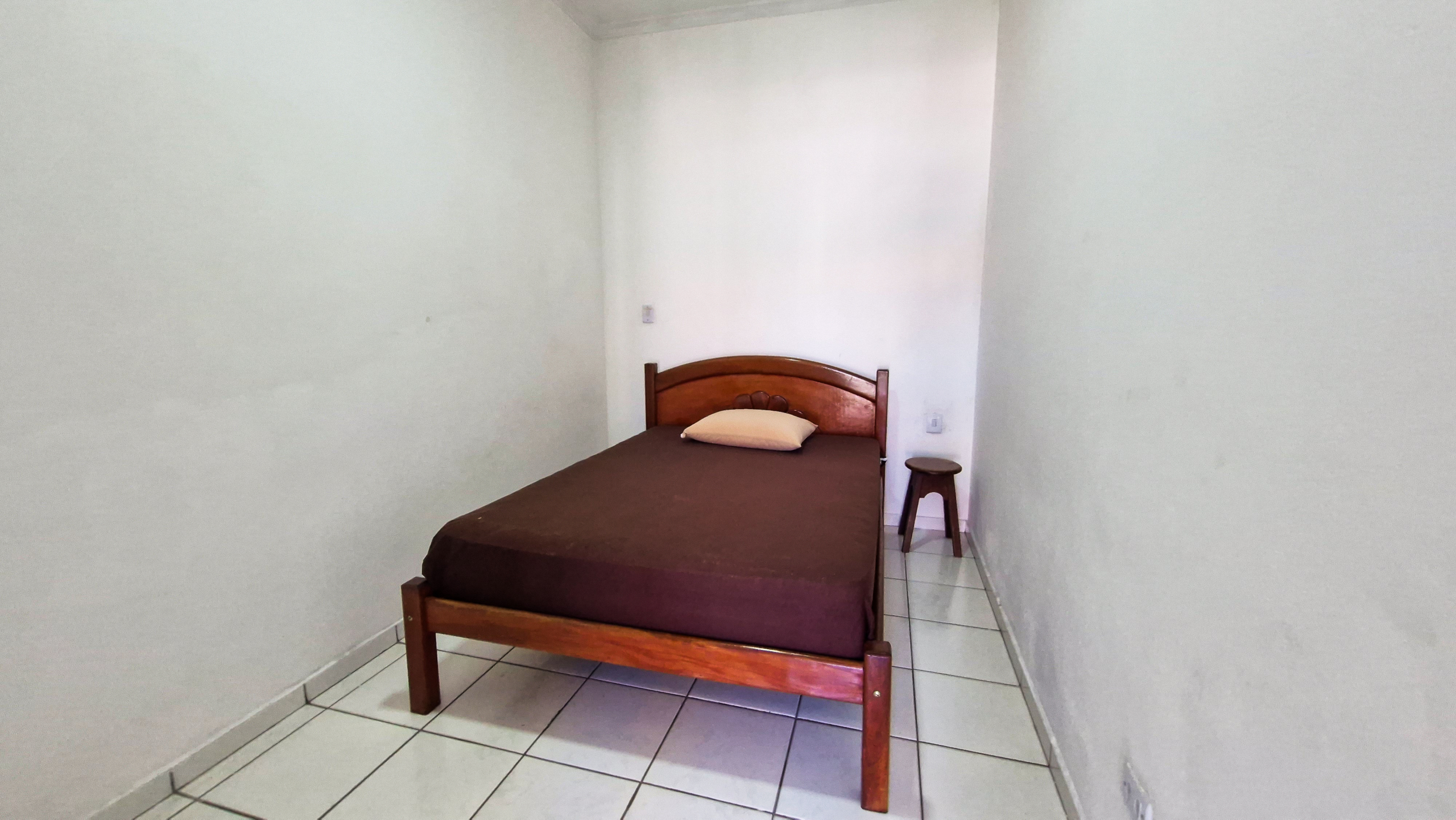 Casa a venda com 8 quartos | 415m² | Praia da Enseada