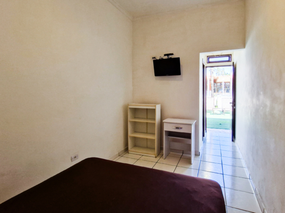 Casa a venda com 8 quartos | 415m² | Praia da Enseada