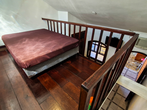 Casa a venda com 8 quartos | 415m² | Praia da Enseada