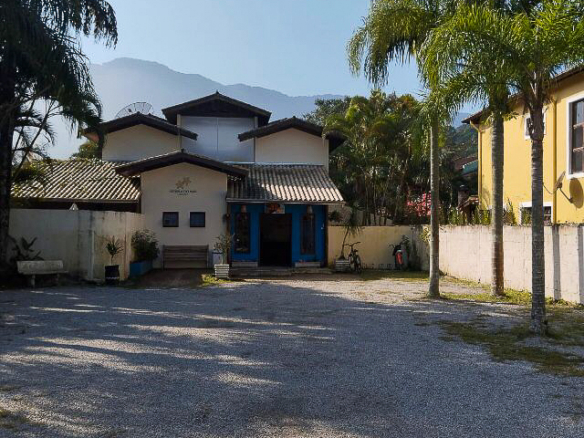 Pousada completa à venda em Maresias | 15 suítes