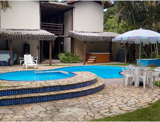 Pousada completa à venda em Maresias | 15 suítes