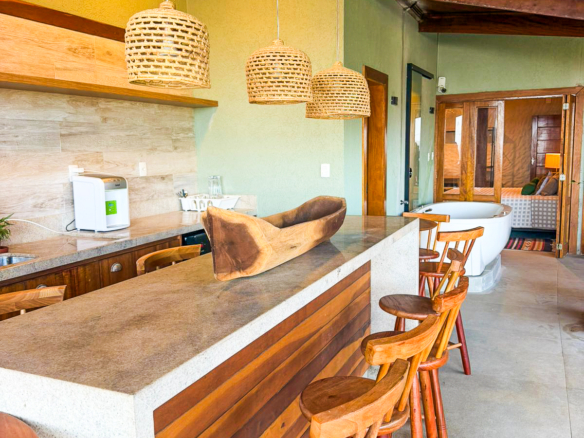 Casa pé na areia a venda | 4 suítes | Praia do Sapê | Ubatuba