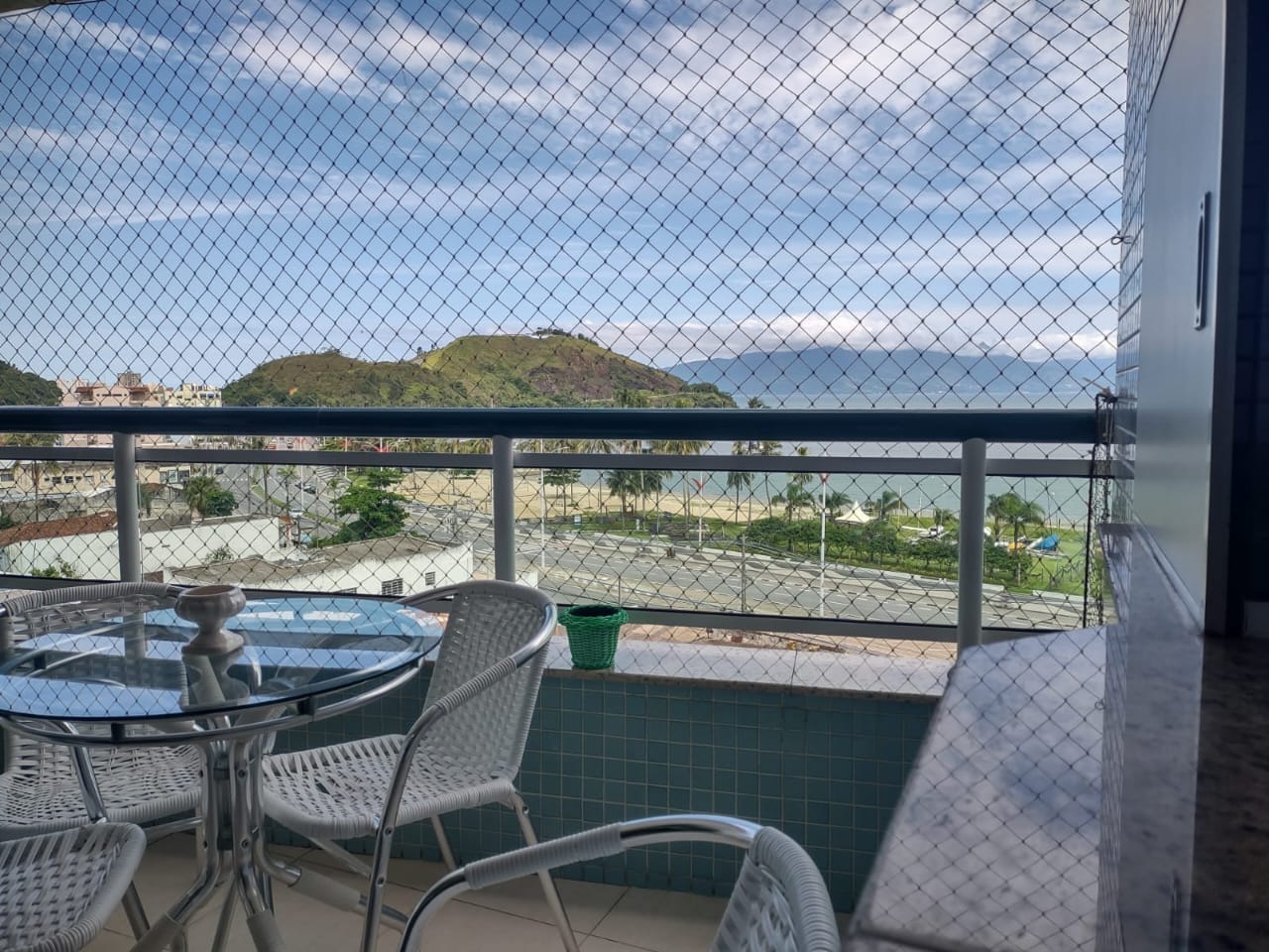 Apartamento Frente Mar à Venda | Sumaré | 4 dormitórios