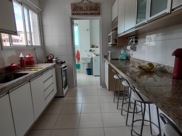Apartamento Frente Mar à Venda | Sumaré | 4 dormitórios