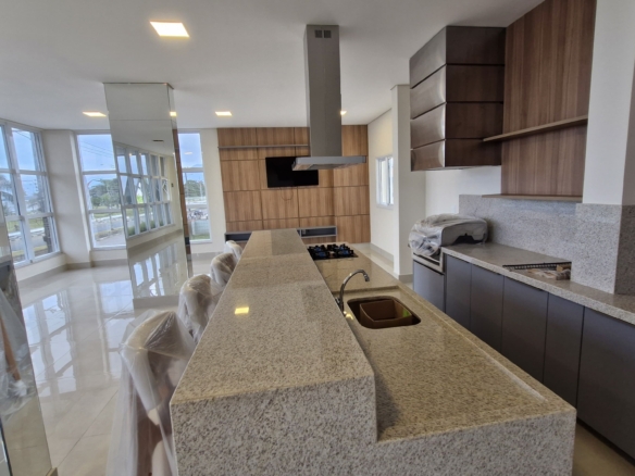 Apartamentos e Duplex à Beira-Mar a venda | Caraguatatuba