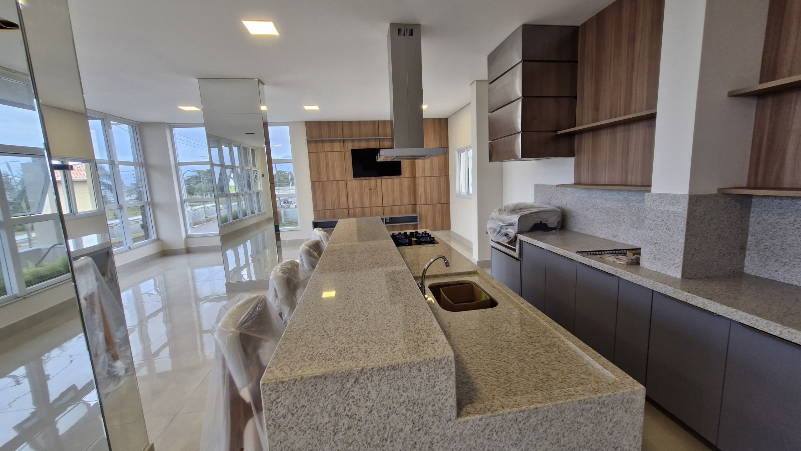 Apartamentos e Duplex à Beira-Mar a venda | Caraguatatuba