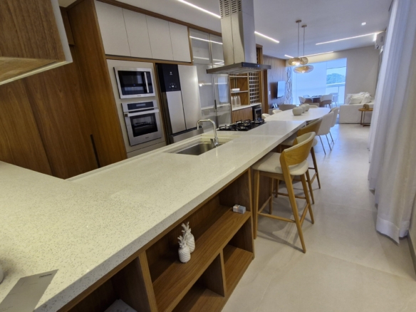 Apartamentos e Duplex à Beira-Mar a venda | Caraguatatuba
