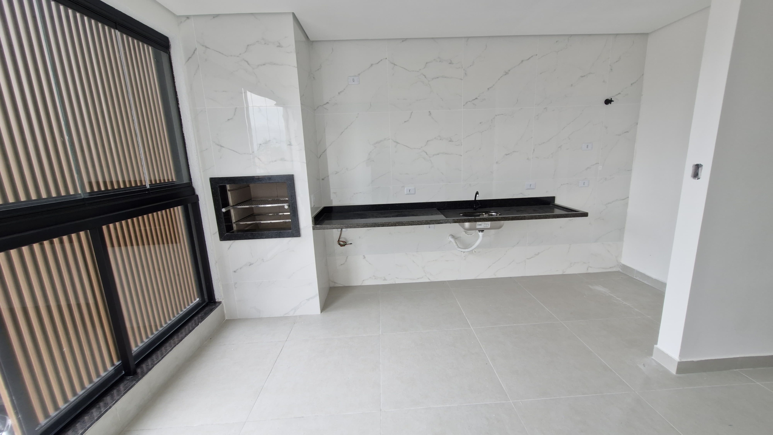 Apartamento a venda | 2 dormitórios | Jardim Aruan