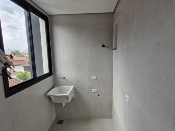 Apartamento a venda | 2 dormitórios | Jardim Aruan
