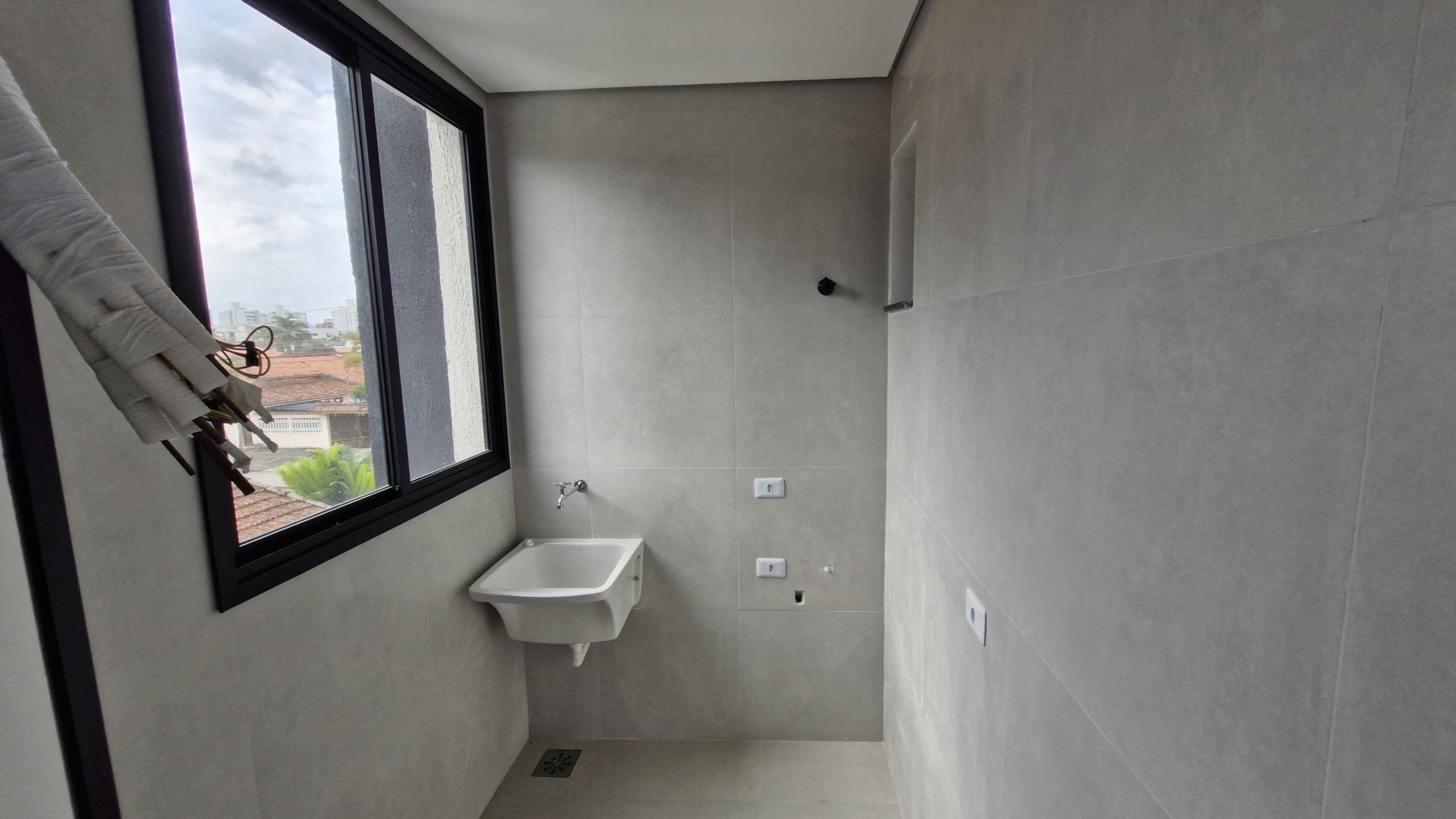 Apartamento a venda | 2 dormitórios | Jardim Aruan