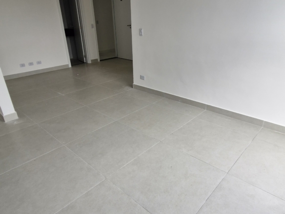 Apartamento a venda | 2 dormitórios | Jardim Aruan