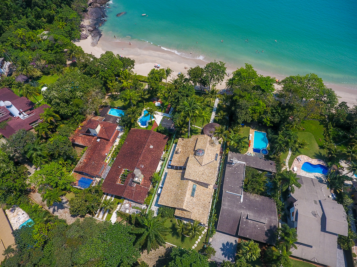 Casa de condomínio para temporada | Pé na areia | Praia Domingas Dias | Ubatuba