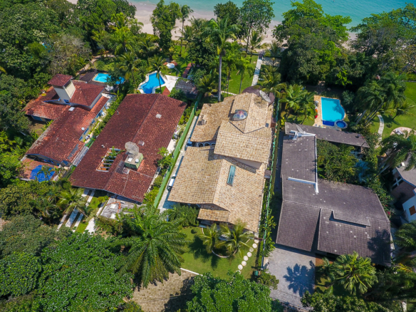 Casa de condomínio para temporada | Pé na areia | Praia Domingas Dias | Ubatuba