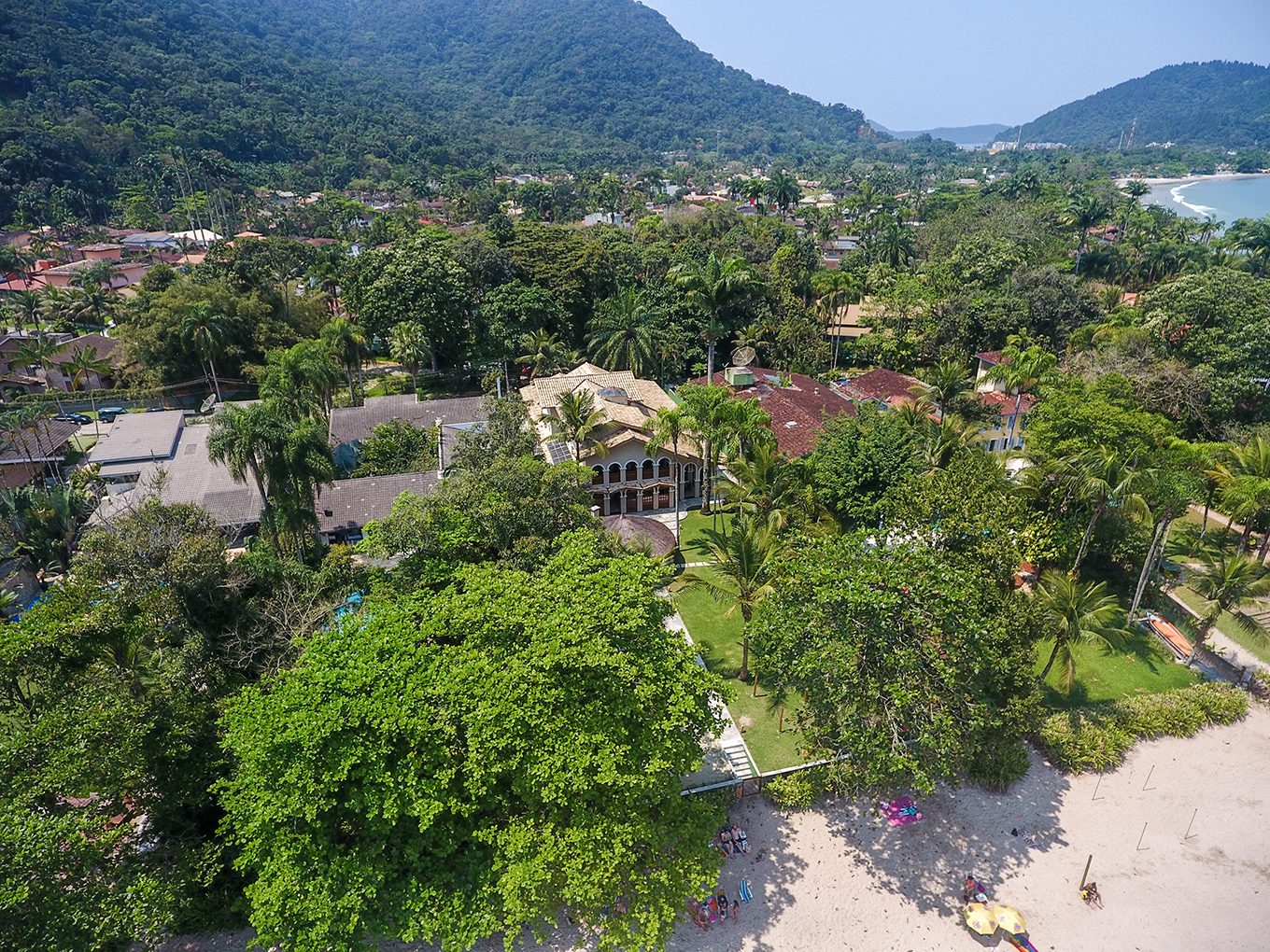Casa de condomínio para temporada | Pé na areia | Praia Domingas Dias | Ubatuba