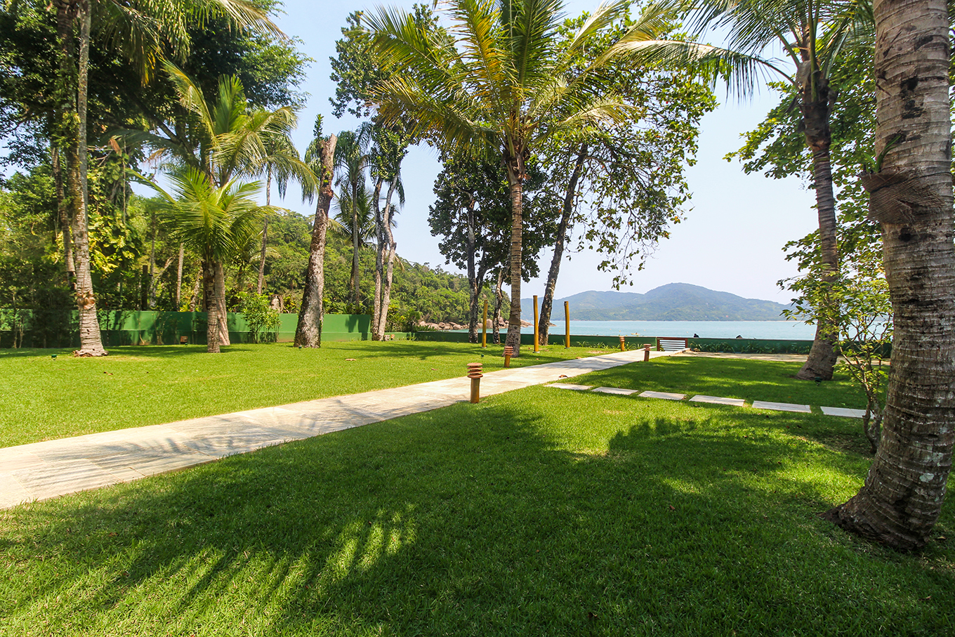 Casa de condomínio para temporada | Pé na areia | Praia Domingas Dias | Ubatuba