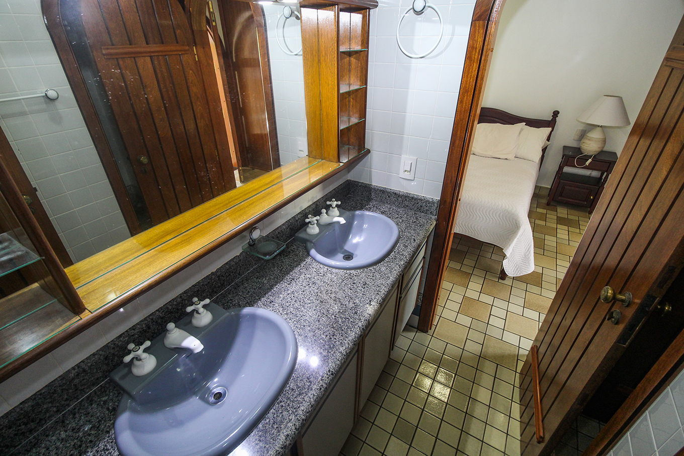 Casa de condomínio para temporada | Pé na areia | Praia Domingas Dias | Ubatuba