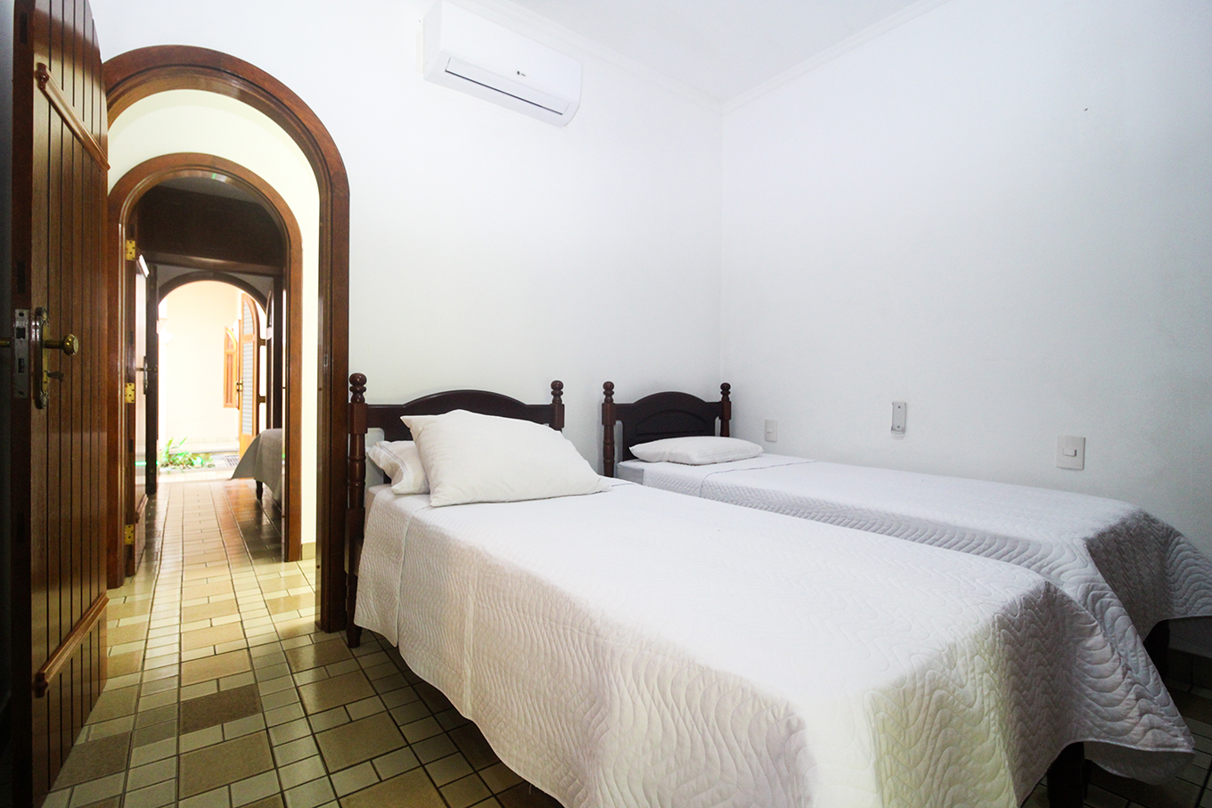 Casa de condomínio para temporada | Pé na areia | Praia Domingas Dias | Ubatuba