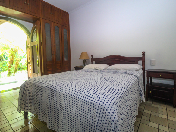 Casa de condomínio para temporada | Pé na areia | Praia Domingas Dias | Ubatuba