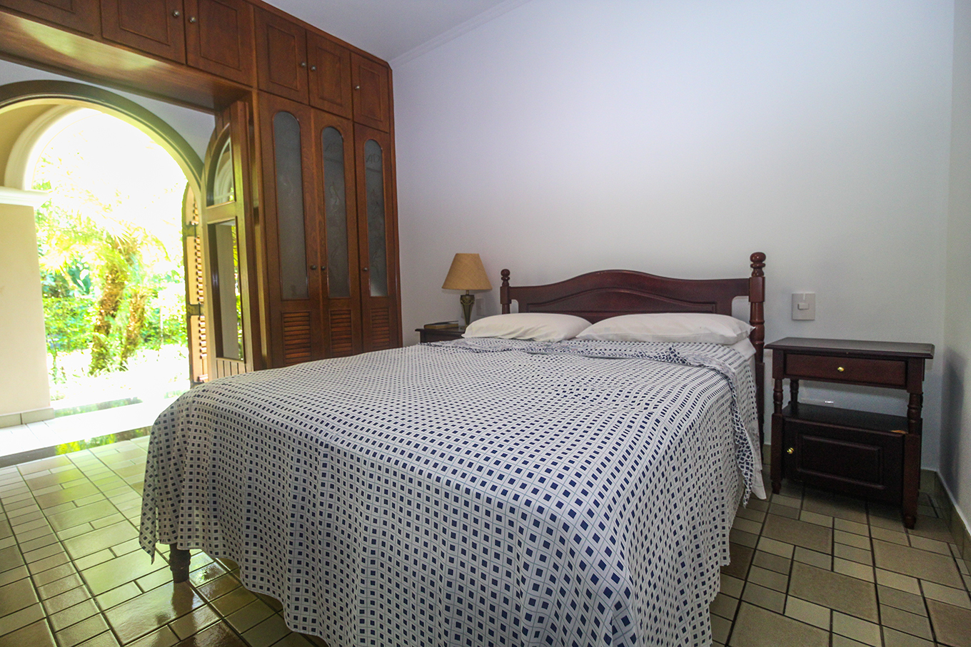 Casa de condomínio para temporada | Pé na areia | Praia Domingas Dias | Ubatuba