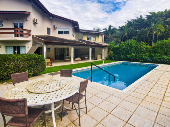 Casa no Condomínio Costa Verde Tabatinga com 5 quartos, na Praia de Tabatinga com 262 m²