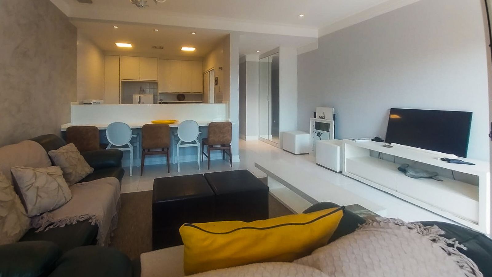 Apartamento no Condomínio Costa Verde Tabatinga, As Gaivotas com 1 quarto, na Praia de Tabatinga com 61m²