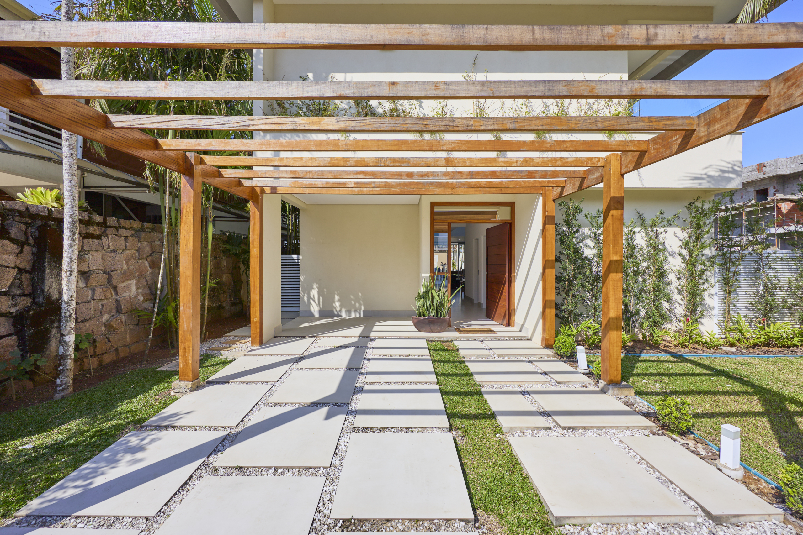 Casa alto padrão com 5 quartos – Lagoinha – Ubatuba/SP