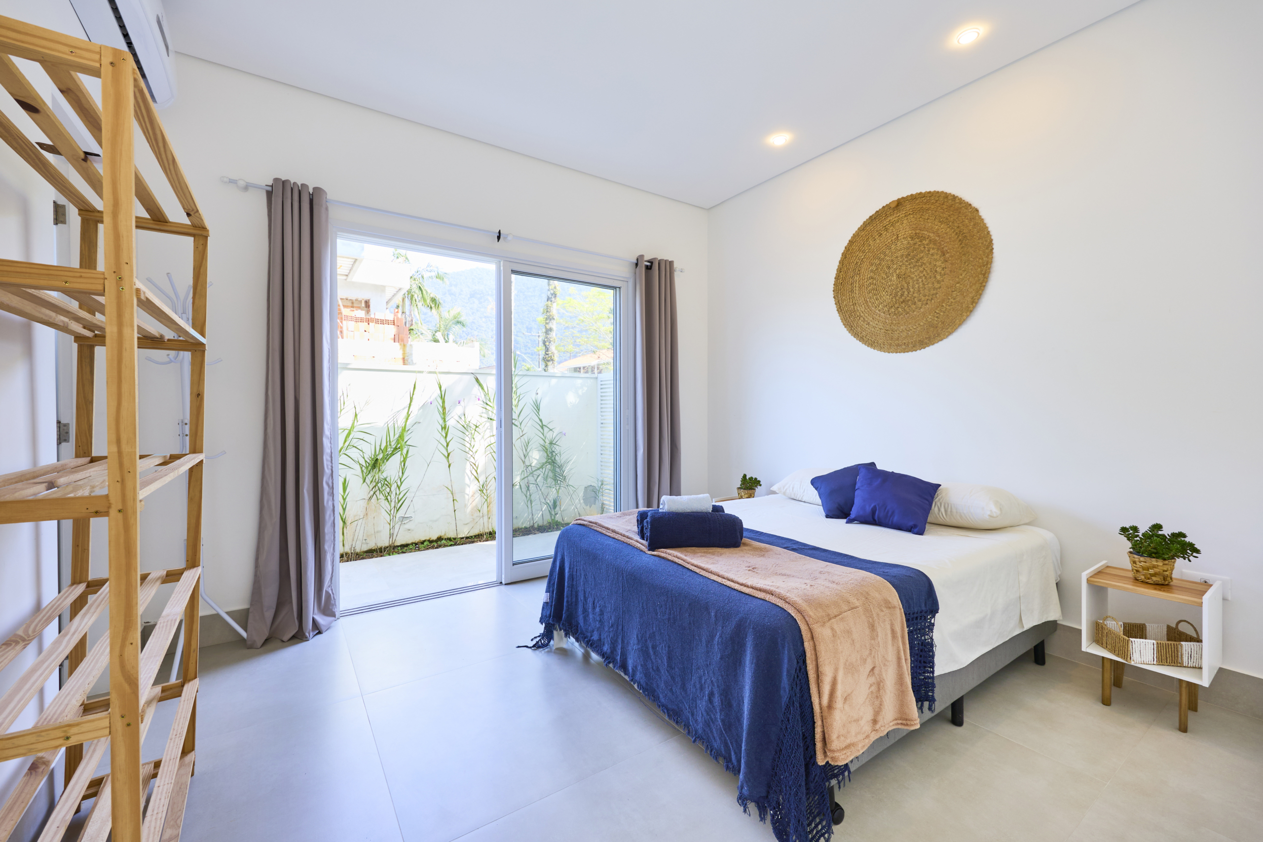Casa alto padrão com 5 quartos – Lagoinha – Ubatuba/SP