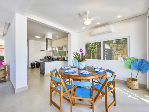 Casa alto padrão com 5 quartos – Lagoinha – Ubatuba/SP