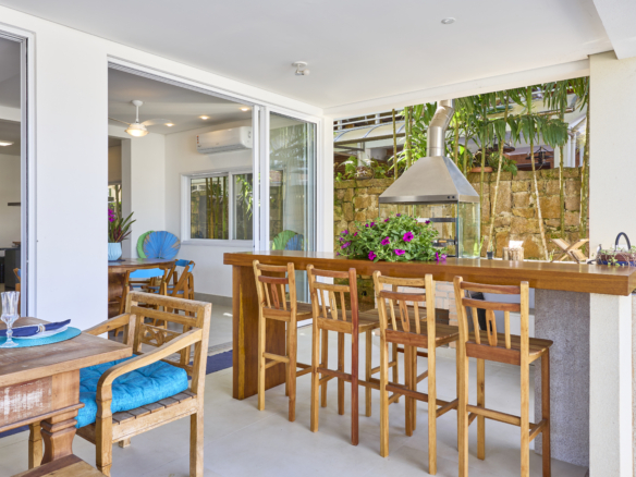 Casa alto padrão com 5 quartos – Lagoinha – Ubatuba/SP