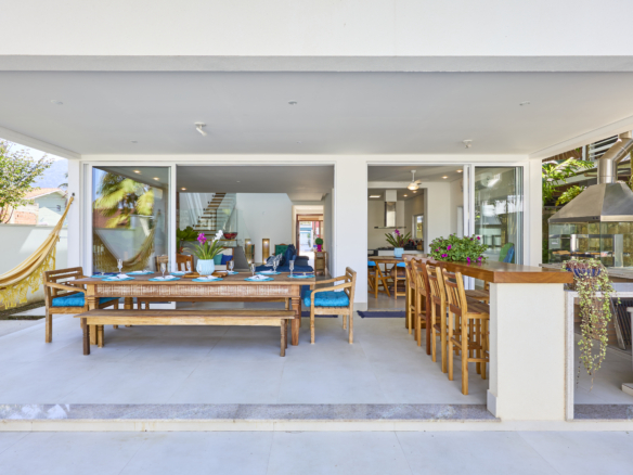 Casa alto padrão com 5 quartos – Lagoinha – Ubatuba/SP