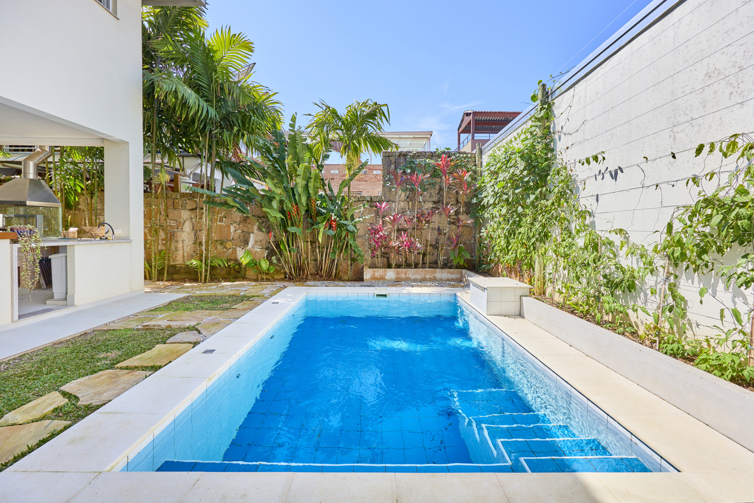 Casa alto padrão com 5 quartos – Lagoinha – Ubatuba/SP