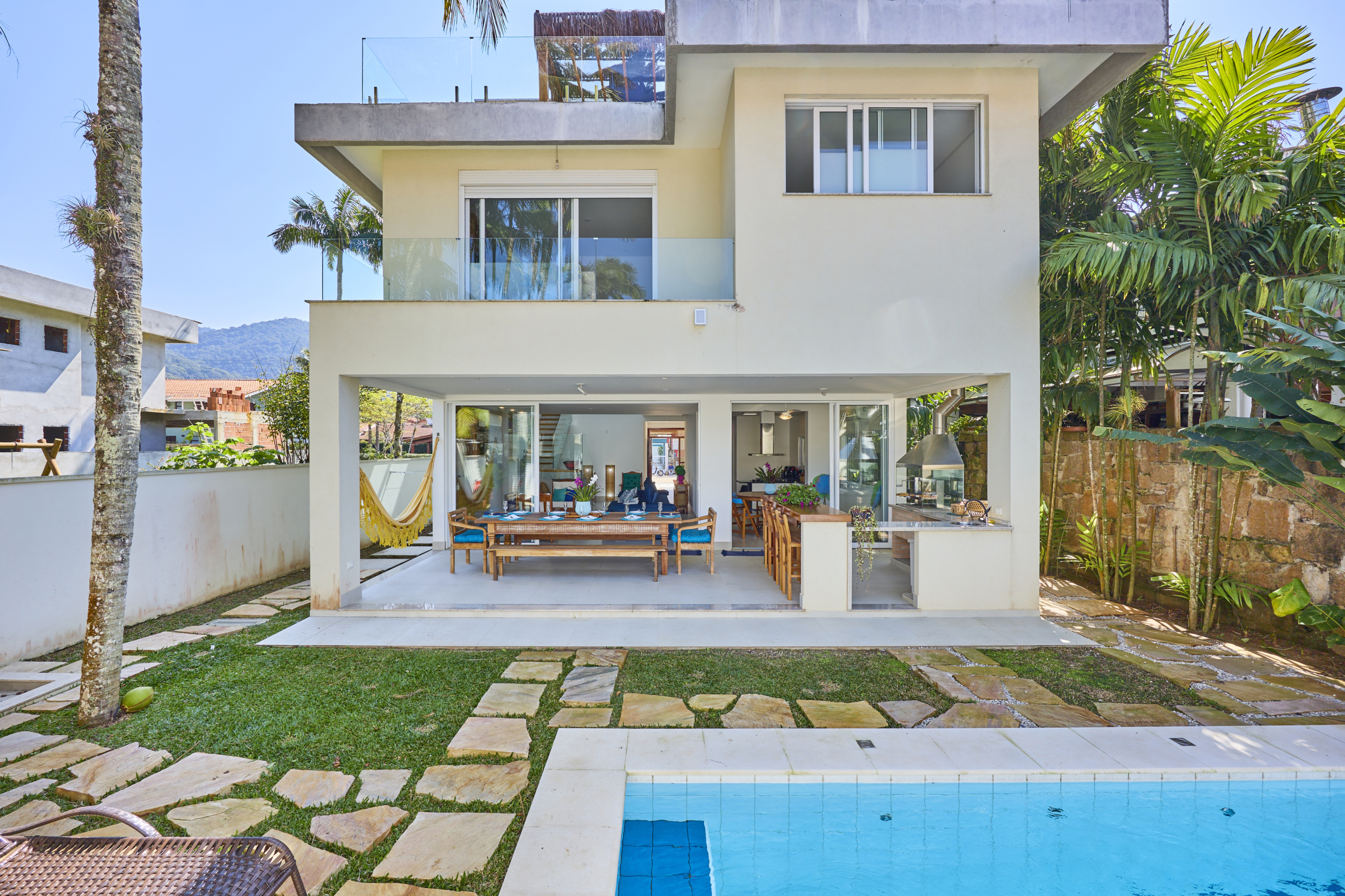 Casa alto padrão com 5 quartos – Lagoinha – Ubatuba/SP