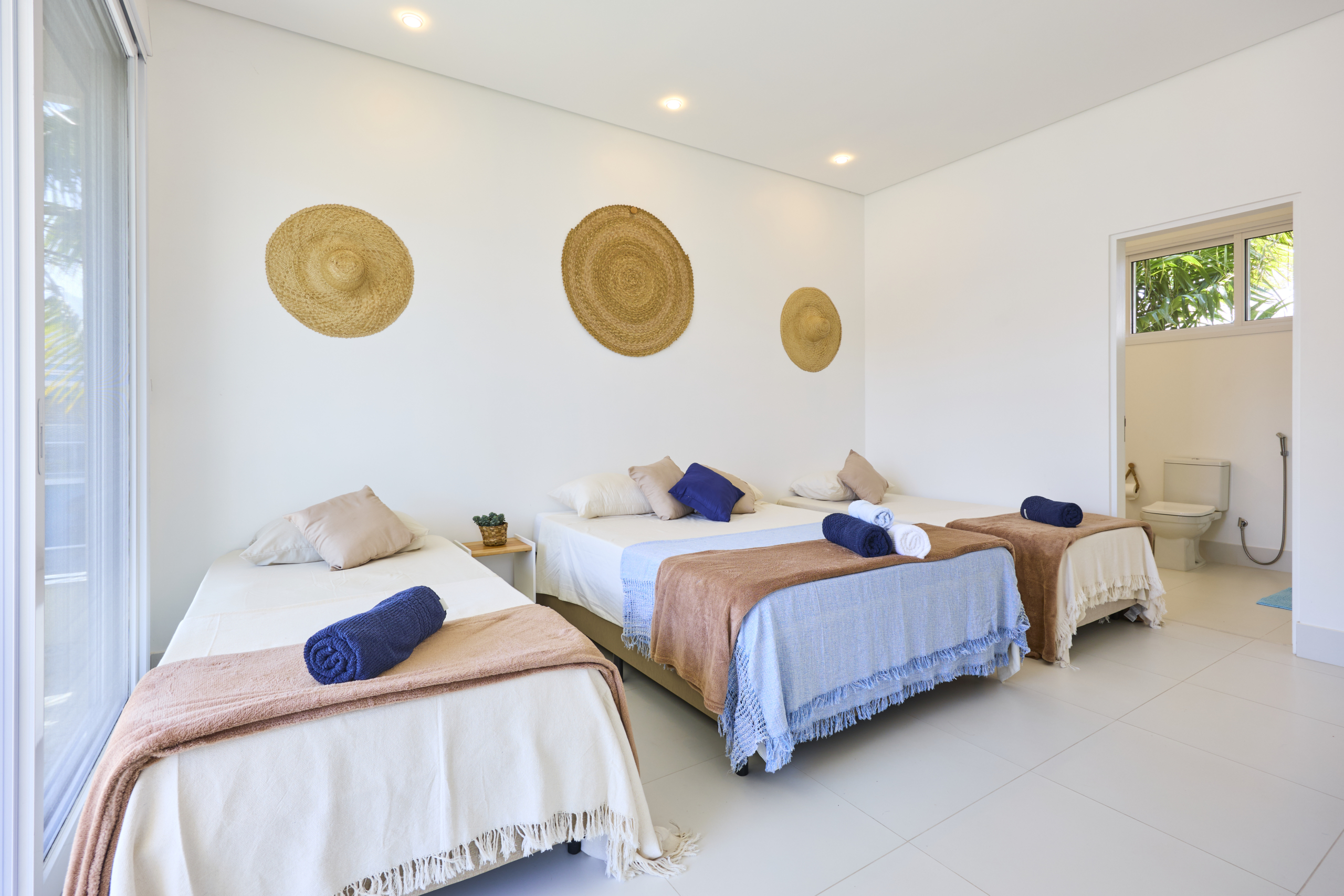 Casa alto padrão com 5 quartos – Lagoinha – Ubatuba/SP