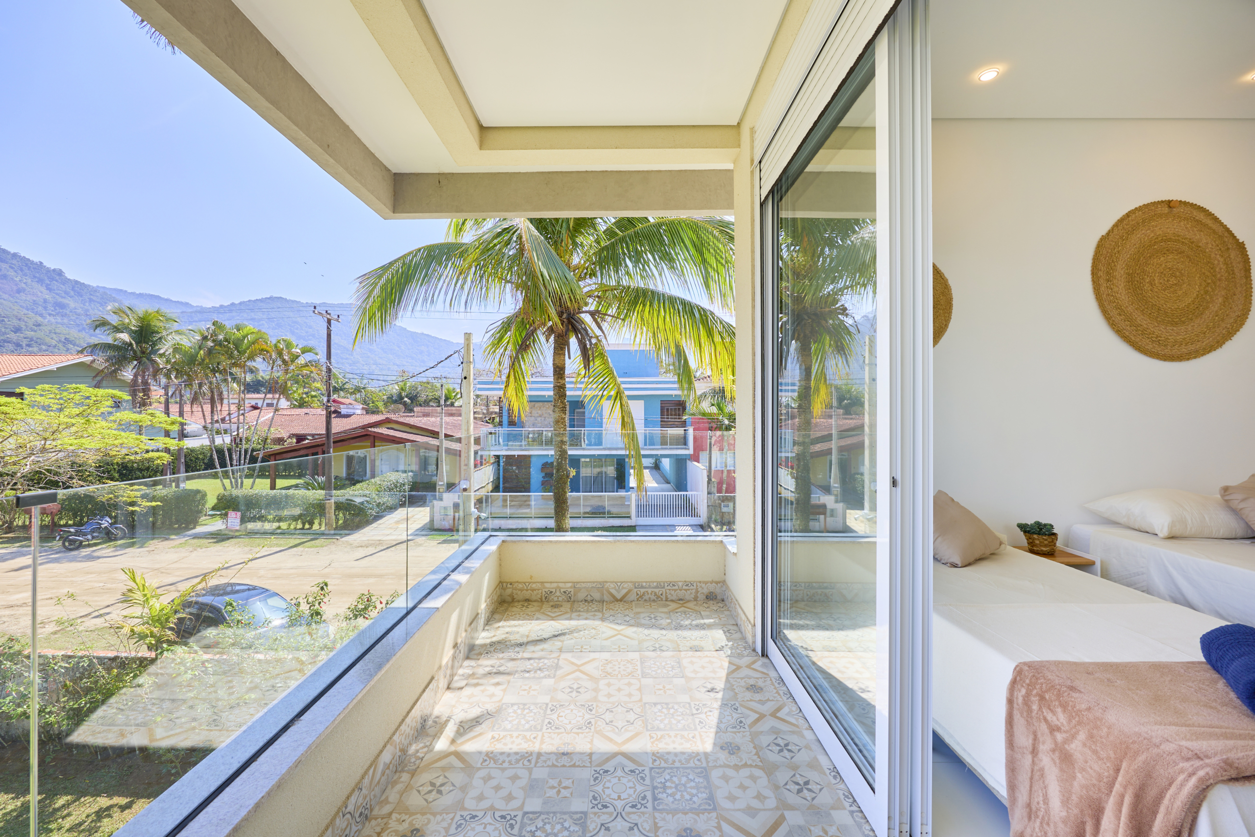 Casa alto padrão com 5 quartos – Lagoinha – Ubatuba/SP