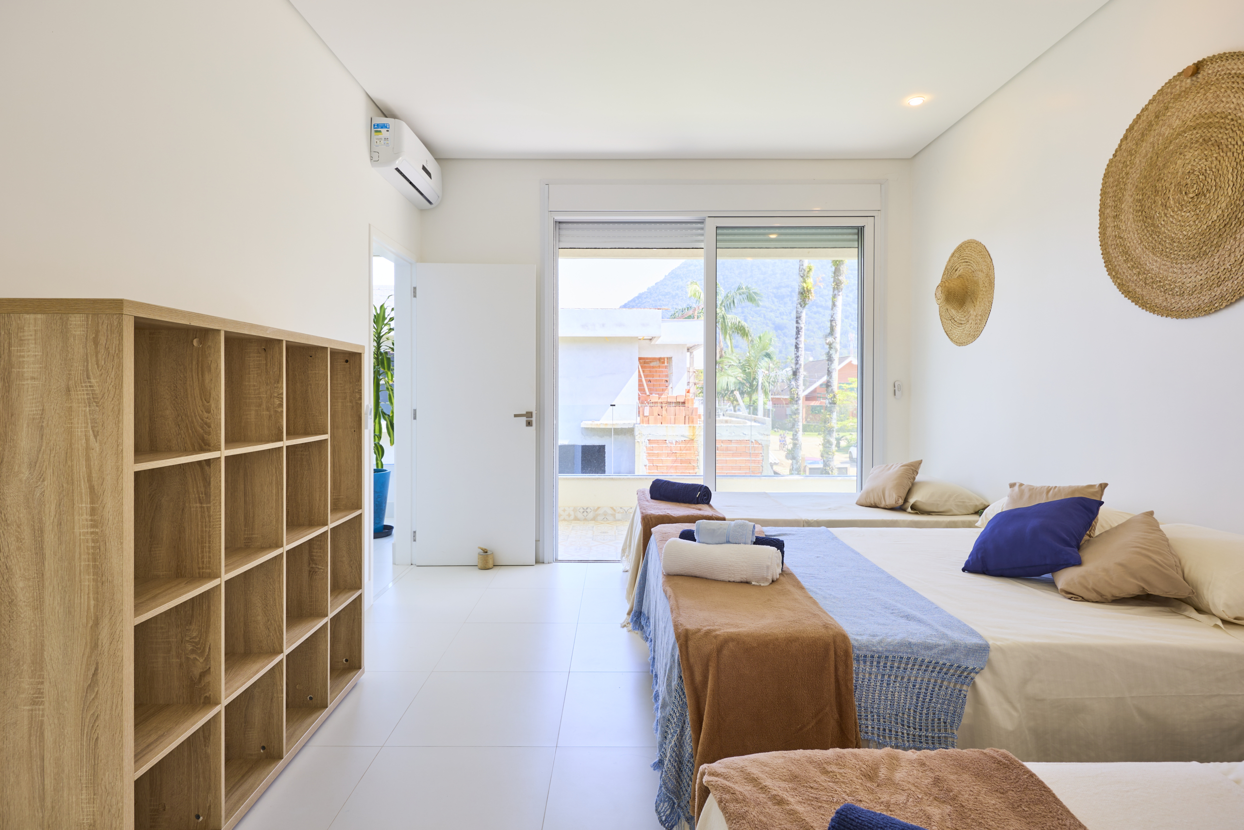 Casa alto padrão com 5 quartos – Lagoinha – Ubatuba/SP
