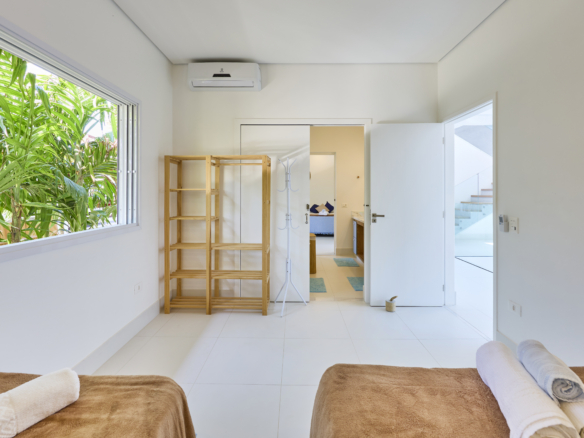 Casa alto padrão com 5 quartos – Lagoinha – Ubatuba/SP