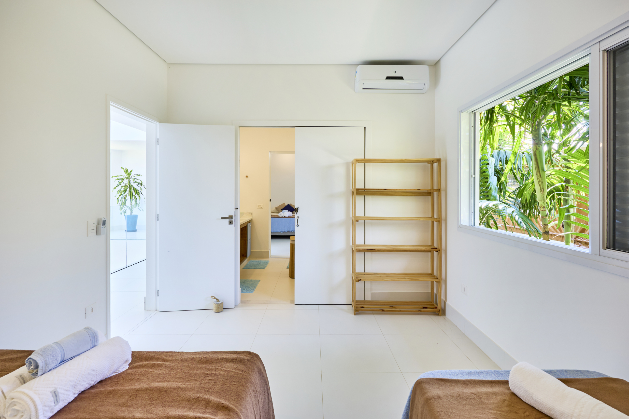 Casa alto padrão com 5 quartos – Lagoinha – Ubatuba/SP
